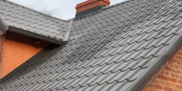 Roofing Contractors Share Top Eco-Friendly Roofing Tips