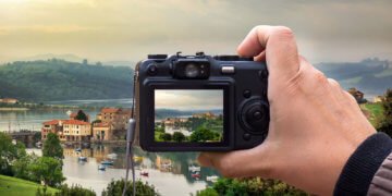 Sir Bernard Law Co. Domestic improvement fraud suspects caught on digital camera