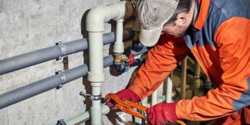 How Leaking Pipelines Affect Your Building