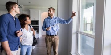 Duties Of Real Estate Agents And How They Can Help You Grow Your Business